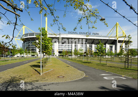 Signal Iduna Park, der Heimat des Fußballvereins Borussia Dortmund, Dortmund, Nordrhein-Westfalen, Deutschland. 7. Mai 2015 © wojciech Strozyk/Alamy Stoc Stockfoto