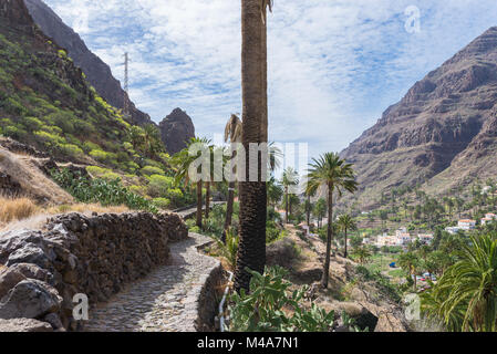 Gehweg im Valle Gran Rey auf La Gomera. Stockfoto