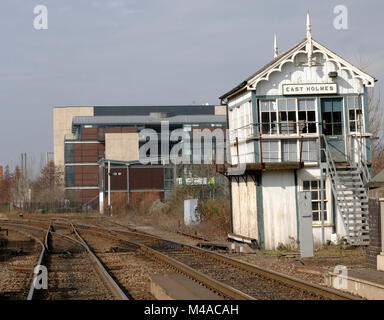 Osten Holmes Eisenbahn Stellwerk, Lincoln, Lincolnshire, England, UK. Stockfoto