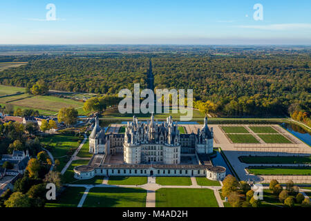 Luftaufnahme des Chateau de Chambord, ein Renaissance Schloss registriert als UNESCO-Weltkulturerbe und National Historic Landmark (Französisch Ò Stockfoto