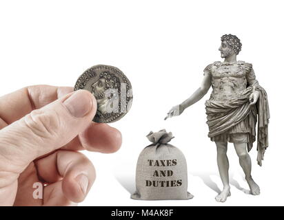 Hand mit Caesar Statue eine Münze mit seinem Bild für Steuern. Gebet dem Kaiser, was des Kaisers ist (Matthäus 22:20-22) Stockfoto