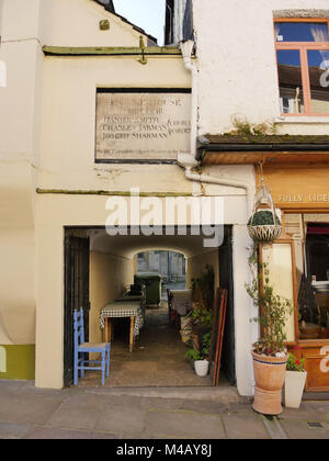 Ye Olde Windsor und die kopfsteingepflasterten Gassen Stockfoto