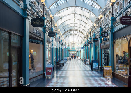 Die Great Western Arcade viktorianischen Einkaufspassage auf Colmore Row, Birmingham, Großbritannien Stockfoto