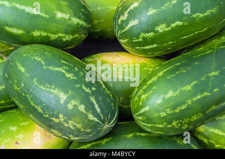 Leckere Melonen auf dem Markt Stockfoto