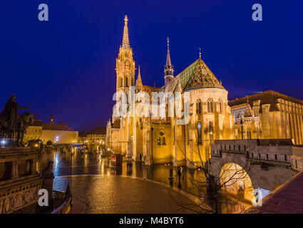 Die Matthiaskirche und Fischerbastei in Budapest, Ungarn Stockfoto