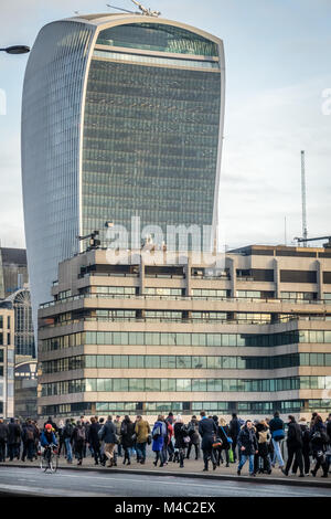 Londoner Pendler zur Arbeit zu gehen Stockfoto