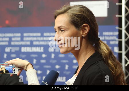 Berlin, Deutschland. 15 Feb, 2018. Pressekonferenz im Grand Hyatt Hotel in Berlin/Deutschland für "Isle of Dogs" (Film) durch die 68. Berlinale (International Film Festival). Mit: Wes Anderson, Tilda Swinton, Bryan Cranston, Koyu Rankin, Liev Schreiber, Greta Gerwig, Bill Murray, Jeff Goldblum, Bob Balaban, Courtney B. Vance, Kunichi Nomura, Wo: Berlin/Deutschland, Wann: 15. Februar 2018. Credit: Tahsin Ogan/Alamy leben Nachrichten Stockfoto