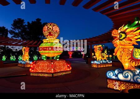 Las Vegas, USA. 15 Feb, 2018. Boyd's Gaming präsentiert "China Lights", die Feiern zum chinesischen Neujahrsfest. Das Las Vegas Chinese Lantern Festival läuft von Januar 19 bis Februar 25., 2018. - Foto: Ken Howard/alamy Leben Nachrichten Stockfoto