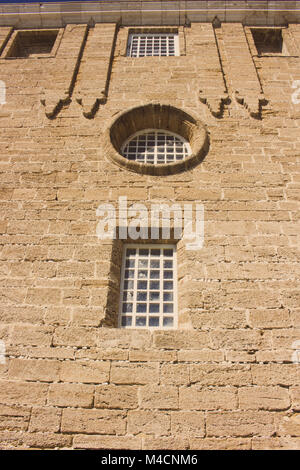 Kathedrale von Cádiz. Kathedrale Wand. Bild aufgenommen - Februar 10., 2018. Stockfoto