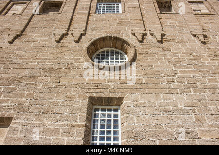 Kathedrale von Cádiz. Kathedrale Wand. Bild aufgenommen - Februar 10., 2018. Stockfoto