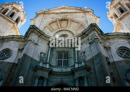 Kathedrale von Cádiz. Kathedrale Wand. Bild aufgenommen - Februar 10., 2018. Stockfoto