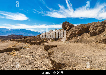 Badlands im Death Valley National Park, Artist Drive, Sommer, Kalifornien. Stockfoto