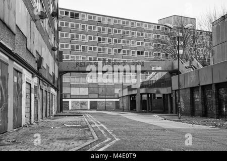 Schwarz & Weiß Fotografie Heygate Immobilien, Southwark, London. Fotografiert, bevor es abgerissen wurde. London, England, UK. Stockfoto