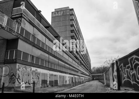 Schwarz & Weiß Fotografie Heygate Immobilien, Southwark, London. Fotografiert, bevor es abgerissen wurde. London, England, UK. Stockfoto