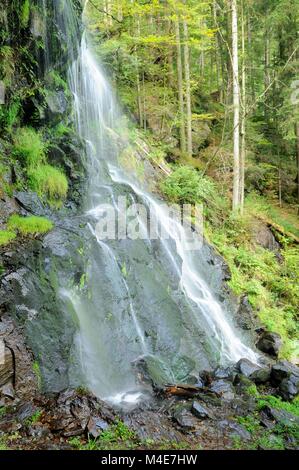 Am Zweribach Wasserfall in Simonswald Schwarzwald Deutschland Stockfoto