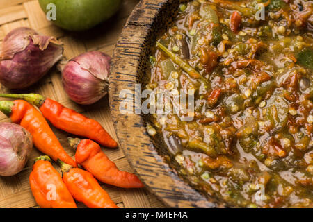 Sambal Hot Sauce und Zutaten Stockfoto