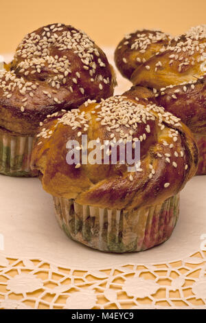 Kuchen mit Sesam Stockfoto