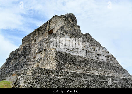 Die antiken Ruinen bei xunantunich archäologische Reserve in Belize Stockfoto