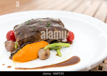 Langsam kochen gebratener Rippe Stockfoto