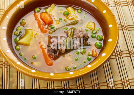 La Sopa de Arroz colombiana - kolumbianischen Reissuppe mit Pulverisiertem Rindfleisch Stockfoto