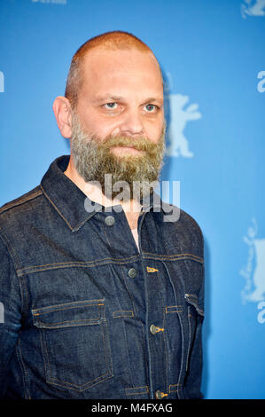 Berlin, Deutschland. 16. Februar, 2018. Wolfgang Fischer während der 'Styx' Fotoshooting an der 68. Internationalen Filmfestspiele Berlin/Berlinale 2018 am 16. Februar 2018 in Berlin, Deutschland. Credit: Geisler-Fotopress/Alamy leben Nachrichten Stockfoto