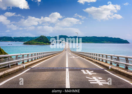 Tsunoshima Ohashi Brücke in Shimonoseki, Japan. Stockfoto