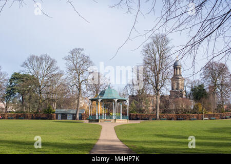 Eine alte Musikpavillon im Herzen der Steinbruch in Shrewsbury, Großbritannien Stockfoto