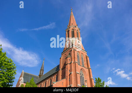 Die katholische Pfarrkirche St. Nikolaus in Zwiesel, Bayerischer Wald, Bayern, Deutschland. Stockfoto