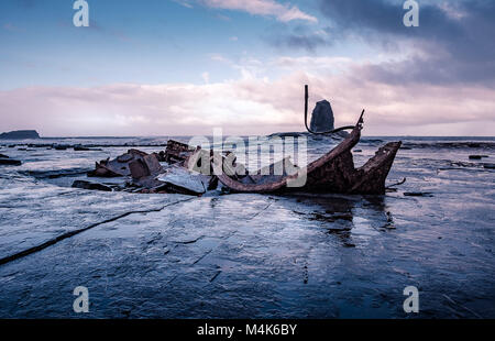 Admiral Van Tromp Wrack Wrack in Saltwick Bay, Whitby, North Yorkshire, Großbritannien Stockfoto