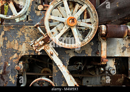 WA 13488-00 ... WASHINGTON - ein Stück Bergbaumaschinen im Mansion Museum in Winthrop. Stockfoto