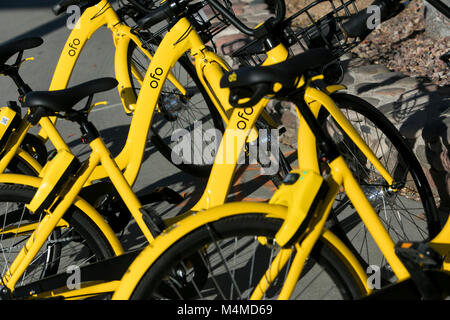 Eine Reihe von ofo Dock - weniger Fahrrad - Fahrräder in Tempe, Arizona, am 3. Februar 2018. Stockfoto