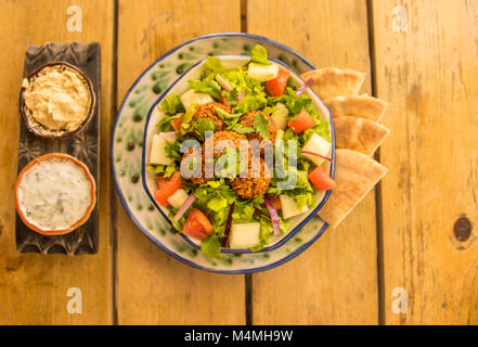 Vegane Falafel Salat Stockfoto