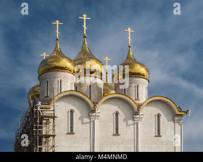 Bau der Orthodoxen Kirche. Die Heiligen Himmelfahrt Kirche der Elisabeth Kloster in Kropyvnytskyi, Ukraine. Stockfoto