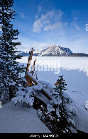 Upper Kananaskis Lake im Winter - Peter Lougheed Provincial Park, Alberta, Kanada Stockfoto