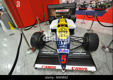 London, Großbritannien. 16 Feb, 2018. Einen Williams FW 11 Formel 1 Rennwagen wie von Nigel Mansell (British ehemalige Rennfahrer) auf dem Display an der London Classic Car Show, die auf ExCel London, Vereinigtes Königreich, zurückzuführen. Mehr als 700 der besten klassischen Autos der Welt werden auf der Messe reicht von Vintage pre-Krieg Tourer zu einem modernen Konzept Autos. Quelle: Michael Preston/Alamy leben Nachrichten Stockfoto