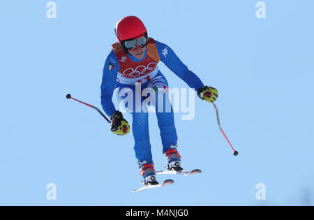 Federica Brignone aus Italien während der Frauen Ski alpin Super-G bei den Olympischen Winterspielen 2018 in der Jeongseon Alpine Center in Pyeongchang, Südkorea, 17. Februar 2018. Foto: Michael Kappeler/dpa Stockfoto