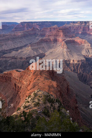 Grand Canyon National Park über dem Colorado River als vom South Rim angesehen. Weltberühmte Reiseziel im Norden von Arizona. Stockfoto