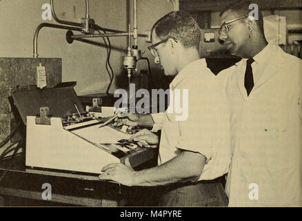 Jährliche Ankündigung der Dental School der Harvard University (1969) (14781307031) Stockfoto