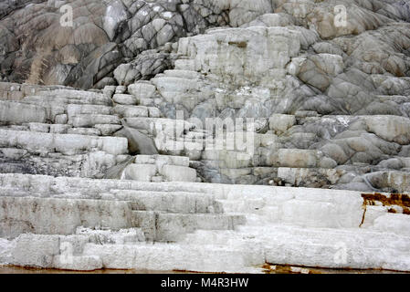 Travertin Terrassen, Mammoth Hot Springs, Yellowstone-Nationalpark Stockfoto