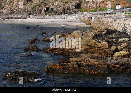 Kühle klare Winter Strand Szenen an Carrickalinga und zweite Tal in der Nähe von Normanville, Victor Harbor, Adelaide, South Australia Stockfoto