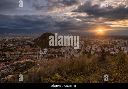 Plovdiv, Sonnenuntergang - Bulgarische zweitgrößte Stadt und europäische Kulturhauptstadt 2019 Stockfoto
