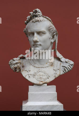 Portrait von Caligula (12-41 N.CHR.). 3. Römischer Kaiser (37-41 N.CHR.); Büste mit Cuirass, in Rom gefunden. NY Carlsberg Glyptotek. Dänemark. Stockfoto