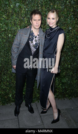 Sam Rockwell und Leslie Bibb an der Charles Finch und Chanel vor - Bafta-Partei an der Marke Club in Mayfair, London anreisen. Stockfoto