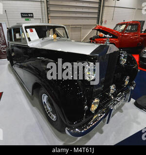 Ein Rolls Royce Silver Wraith (bisher von Fürst Rainier III von Monaco Grace Kelly und der Königlichen Familie) auf dem Display an der London Classic Car Show, die auf ExCel London, Vereinigtes Königreich, gehört. Mehr als 700 der besten klassischen Autos der Welt werden auf der Messe reicht von Vintage pre-Krieg Tourer zu einem modernen Konzept Autos. Die Show bringt in rund 37.000 Besucher, angefangen von schweren Benzin Köpfe zu Menschen, die einfach nur wunderschön und klassische Fahrzeuge Liebe. Quelle: Michael Preston/Alamy leben Nachrichten Stockfoto