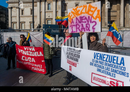 Februar 17, 2018 - London, UK. 17. Februar 2018. Notfall Rallye in Trafalgar Square fordert ein Ende der EU- und der US-wirtschaftliche und diplomatische Sanktionen gegen Venezuela zur Unterstützung der Interessen der internationalen Konzerne, die es schwierig machen, für das Land nach dem Zusammenbruch der Ölpreise im Jahr 2015 zu erholen. Dem jüngsten Angriff auf dem Land ist die uns Ablehnung des 22. April Wahl 2018, ein Angriff auf die Souveränität Venezuelas und dem Recht der Land, sein eigenes Schicksal zu bestimmen. Venezolaner befürchten, dass die USA die Absicht, eine Invasion wie der Irak zu führen. Die Demonstranten fordern t Stockfoto