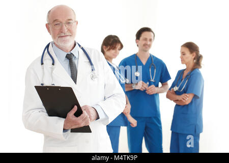 Lächelnd Team von Ärzten und Krankenschwestern auf weißem Hintergrund Stockfoto