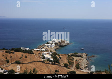 Der bekannteste Ort auf der Insel Sifnos Chrysopigi. Ägäis, Kykladen, Griechenland Stockfoto