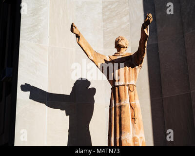 Statue, Erzbischof Ryan High School, Philadelphia, USA Stockfoto