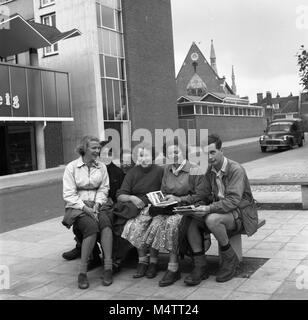 Junge Wanderer wandern in North Somerset in England Großbritannien 1950 Stockfoto