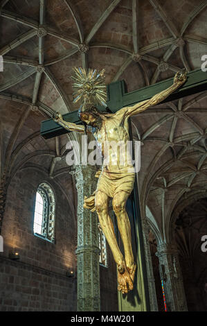 Der gekreuzigte Christus Skulptur im Hieronymus-Kloster, Lissabon, Portugal Stockfoto